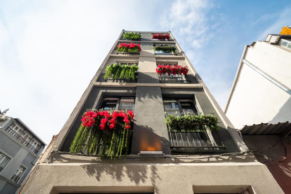 Pia Global - Nevizade Hotel in Istanbul