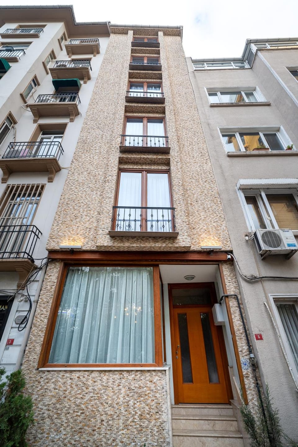 Pia Global - Gumussuyu Hotel in Istanbul