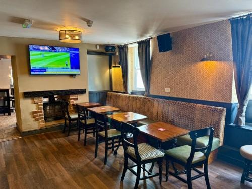 The Queen's Head Hotel in Alnwick