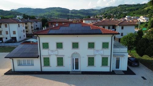 Villa Le Meridiane - apt with kitchen and terrace Hotel in Veneto