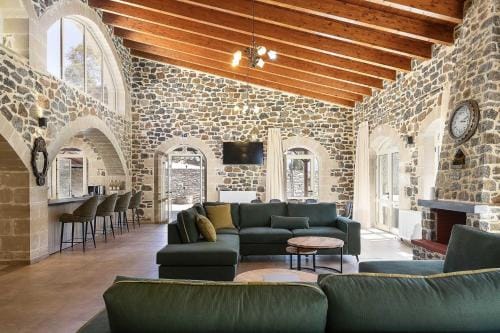 Villa Pasiphae - With Private Heated Pool Hotel in Crete