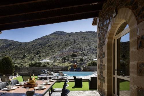 Villa Pasiphae - With Private Heated Pool Hotel in Crete