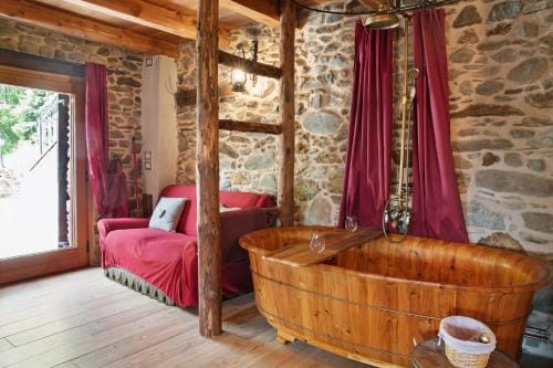 Camera Deluxe - Cuore Selvatico Hotel in Province of Brescia
