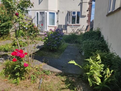 Easy Stay Hotel in Enfield