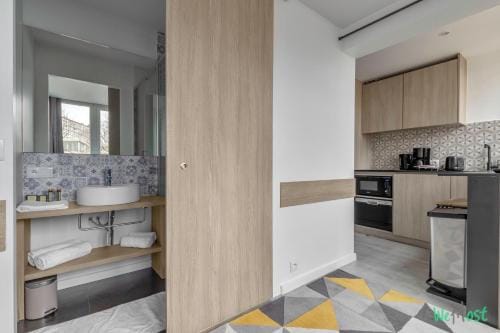 Louis Vicat 4 - CI - Apartment for 2 Parc Expo Porte de Versailles Hotel in Vanves