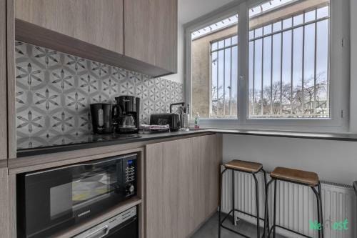 Louis Vicat 4 - CI - Apartment for 2 Parc Expo Porte de Versailles Hotel in Vanves