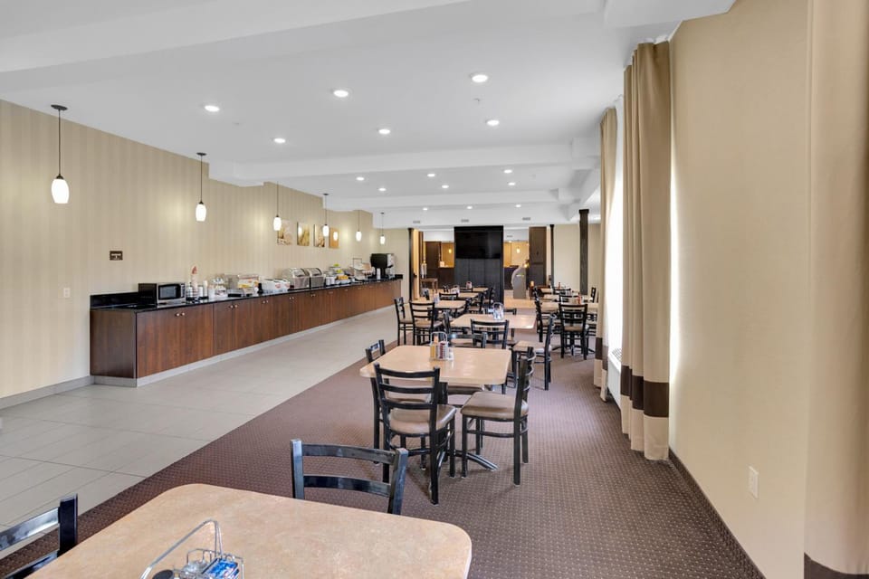 Duvernay Inn & Suites Hotel in Alberta