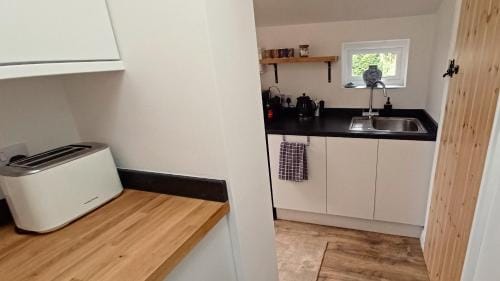 Woodford Suite Hotel in Wychavon District