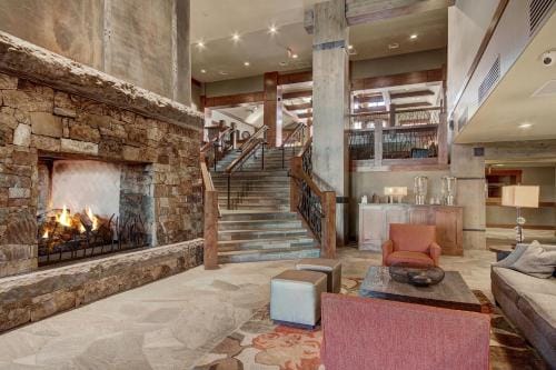 Exclusive Slopeside Luxury at Peak 8, Ski In-Ski Out with Hot Tub and Pools Hotel in Breckenridge