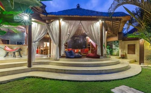 Villa Pilou Boutique Hotel Hotel in Kediri