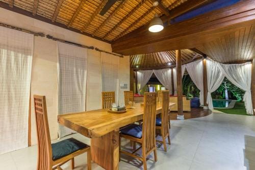 Villa Pilou Boutique Hotel Hotel in Kediri