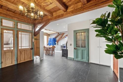 The R Loft - Cosy Hostel, Communal Bathroom and Kitchen Hotel in Aargau, Switzerland