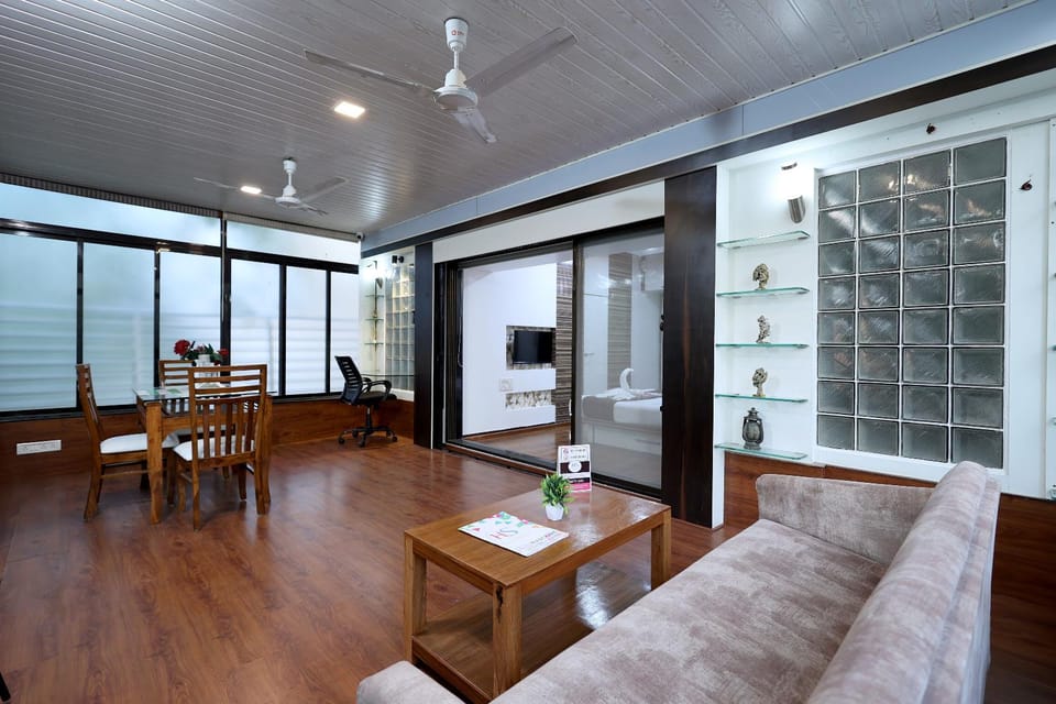 Luxe Villa - Kandivali East Apartment hotel in Mumbai