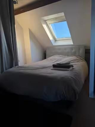 Nid du Beffroi Gare, Ferry & Shuttle Hotel in Calais