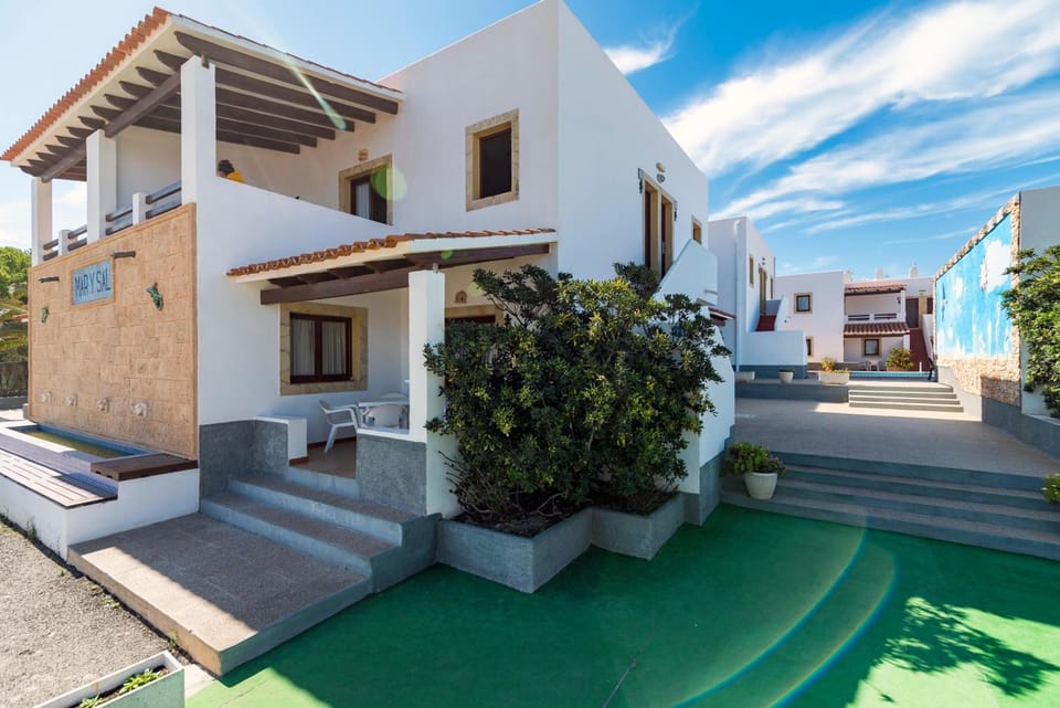 Apartamentos Mar y Sal - Viajes Es Freus Apartment hotel in Formentera