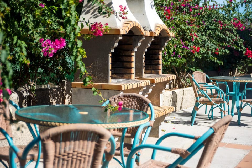 Apartamentos Mar y Sal - Viajes Es Freus Apartment hotel in Formentera