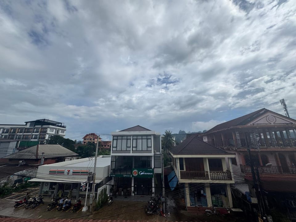 Vang Vieng Central Space Hotel Hotel in Vang Vieng
