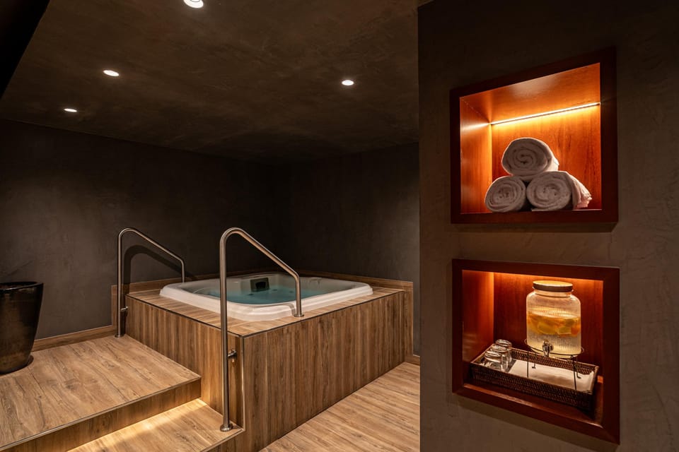 Crowne Plaza Porto By IHG Hotel in Porto