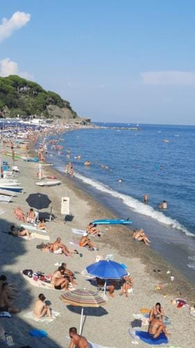 camera vacanza Hotel in Celle Ligure