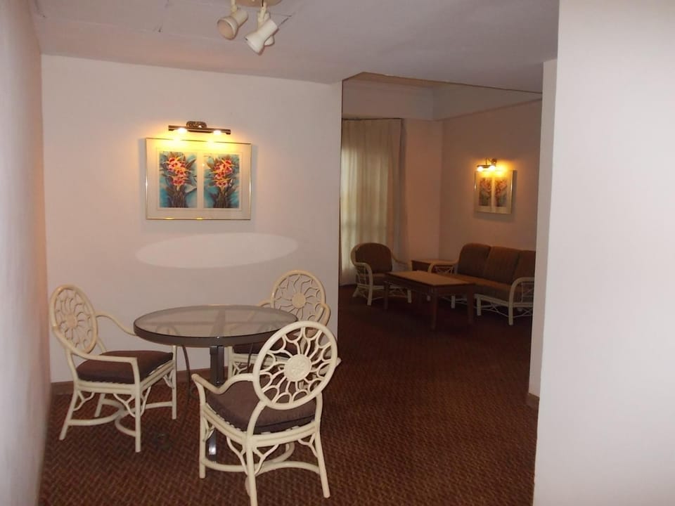 Everly Serviced Apartment Apartment hotel in Malacca