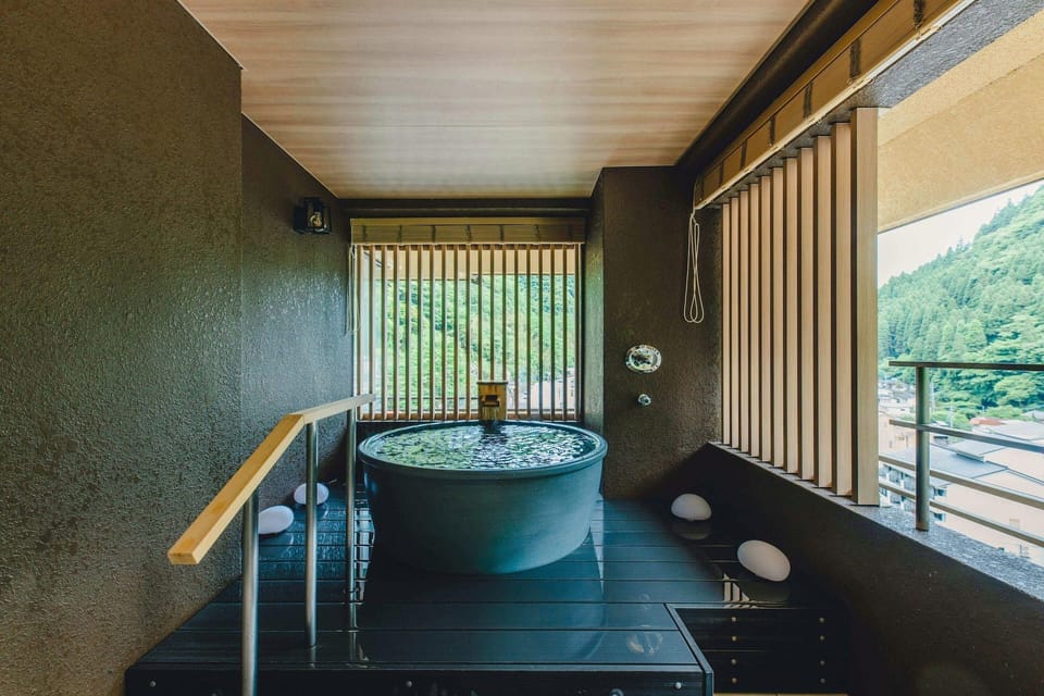 Tsuetate Keiryu No Yado Daishizen Hotel in Japan
