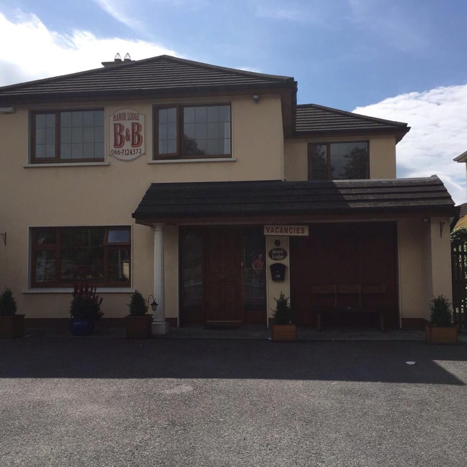 Manorlodge Hotel in Tralee