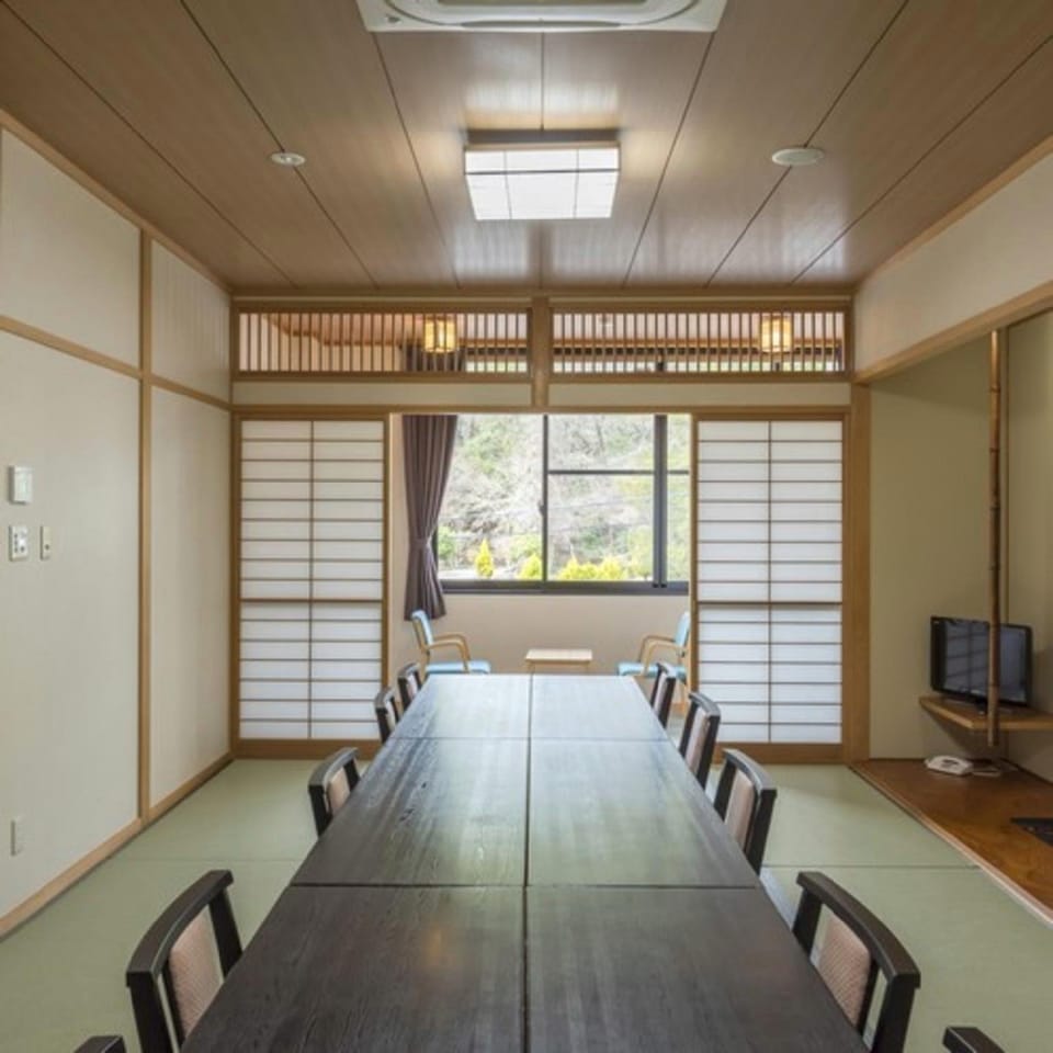 Sugatani Onsen Hotel in Shiga, Japan
