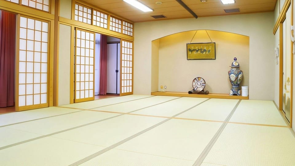 Miyajimakan Nishio Hotel in Aichi Prefecture