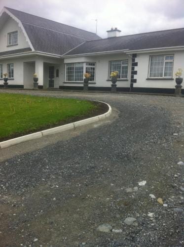 Oakwood B&B Hotel in Ireland