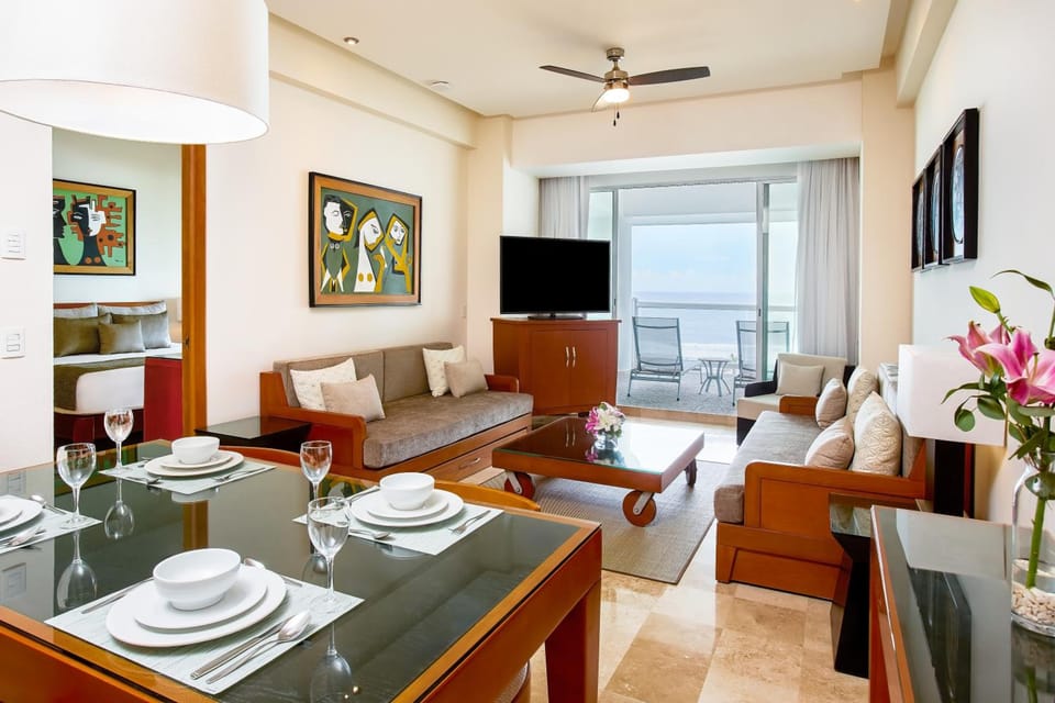 Grand Ocean Breeze Acapulco Resort in Acapulco