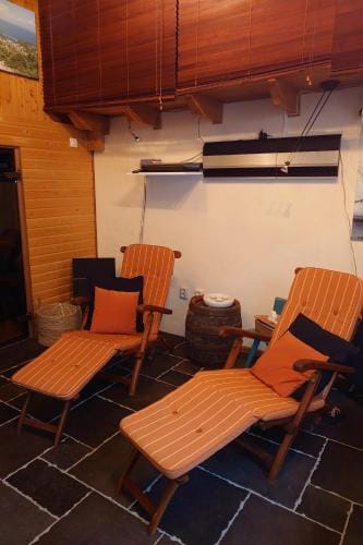 Pipowagen Biej Oma Neeske Hotel in North Brabant (province)