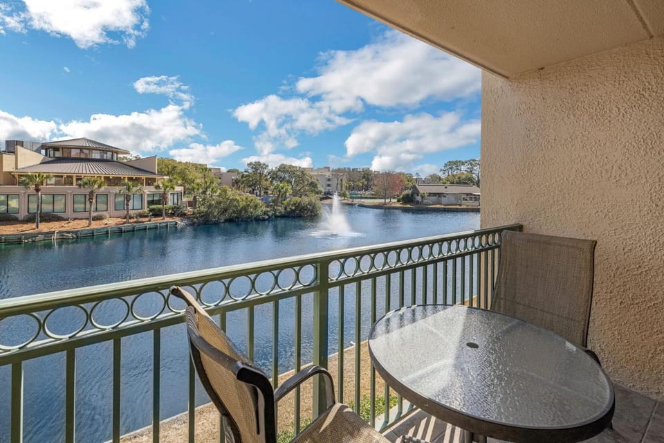 Ocean View Island Club Hotel in Hilton Head Island