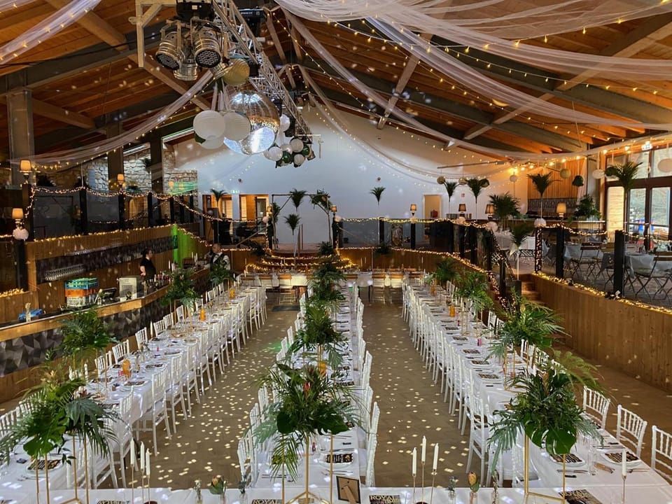 Banquet hall