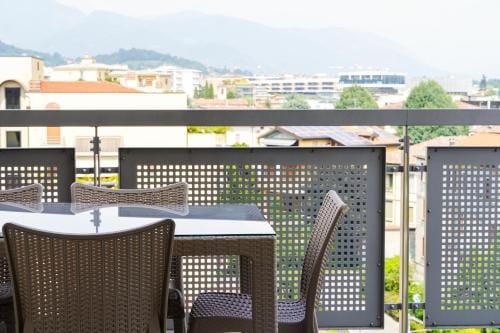 SkyLoft Bergamo - Attico Chic con Panorama Unico Hotel in Bergamo