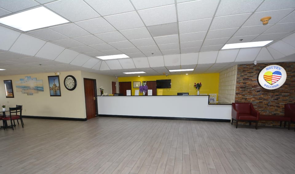 Golden Hotel and Conference Center Hotel in Wichita