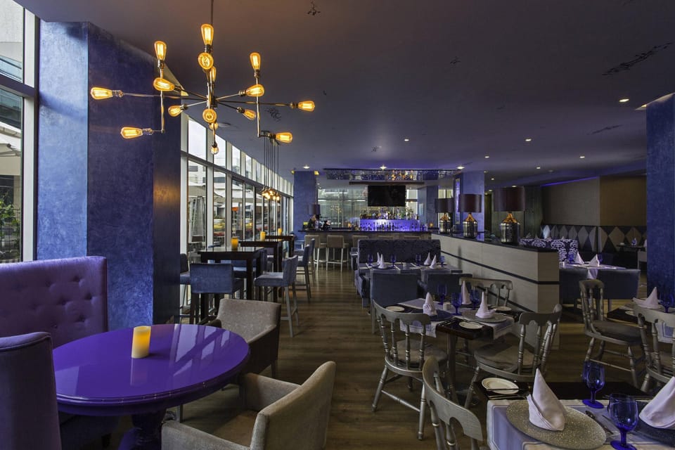Bar/lounge