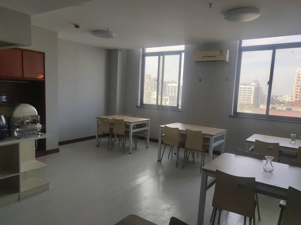 Jun Chain Hotel (Xinyang South Road Branch) Hotel in Jiangsu