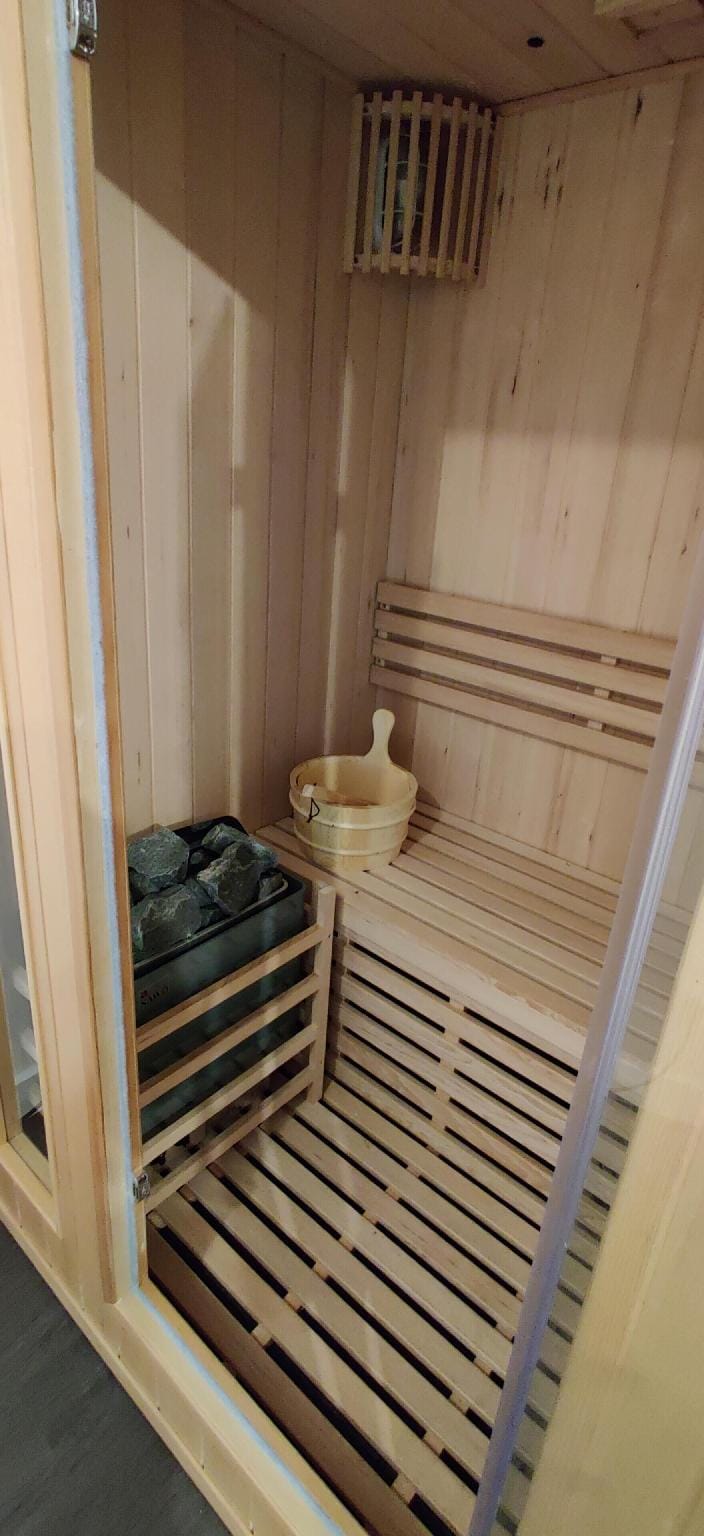 123home- Suite & spa XL Hotel in Chessy