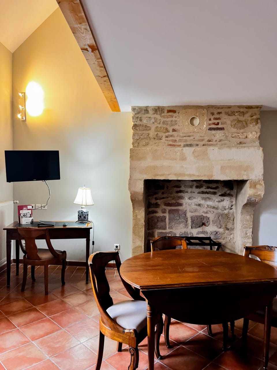 Le Chateau Fort Hotel Hotel in Wallonia, Belgium