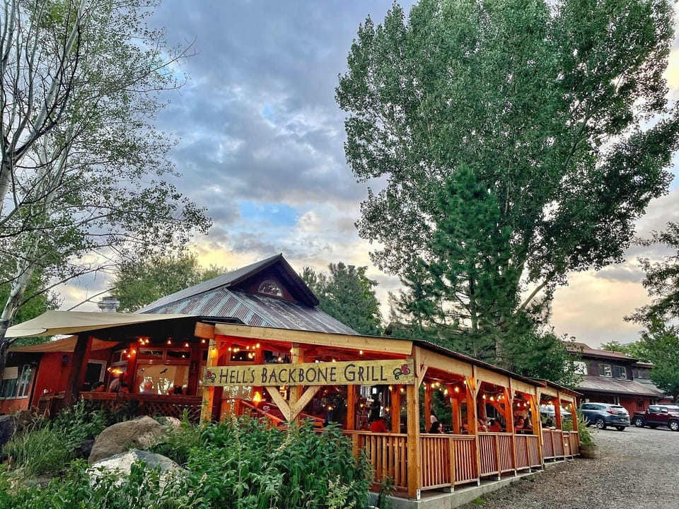 Boulder Mountain Lodge Hotel in Capitol Reef