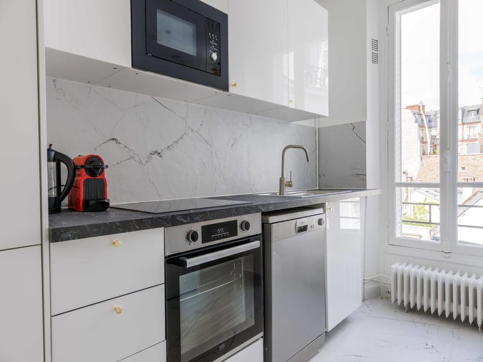 Spacious apartment 3BDR / 8P - Neuilly sur Seine Resort in Paris