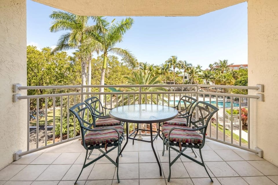 The Grenada Suite Pool View Private Balcony Hotel in Key West