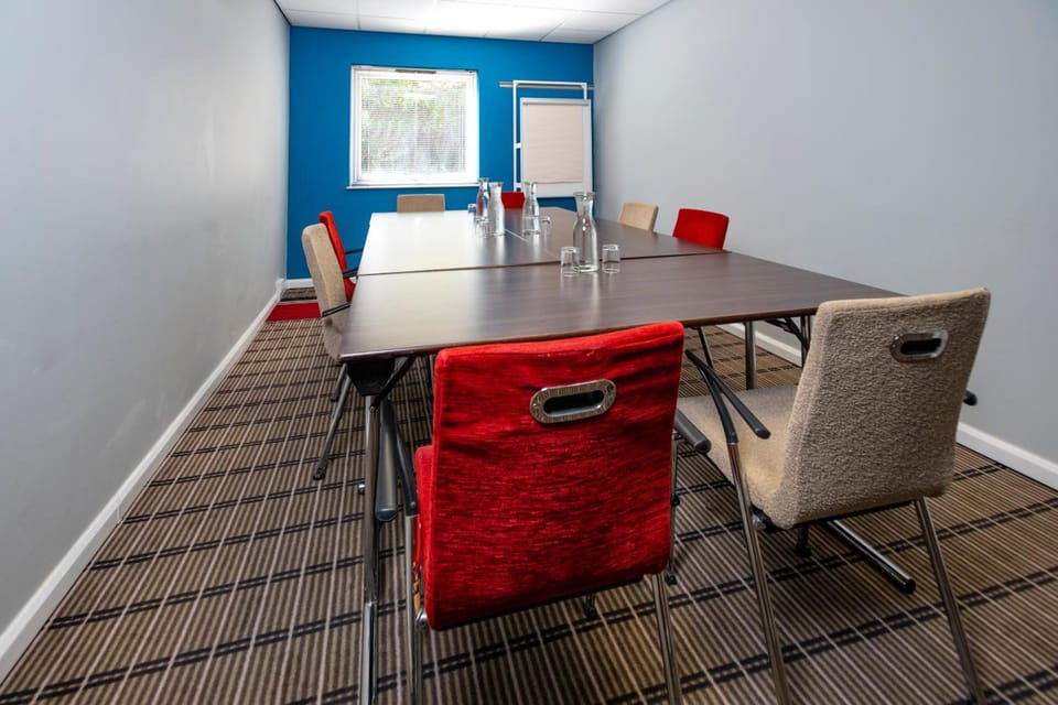 Holiday Inn Express Taunton East By IHG Hotel in Taunton