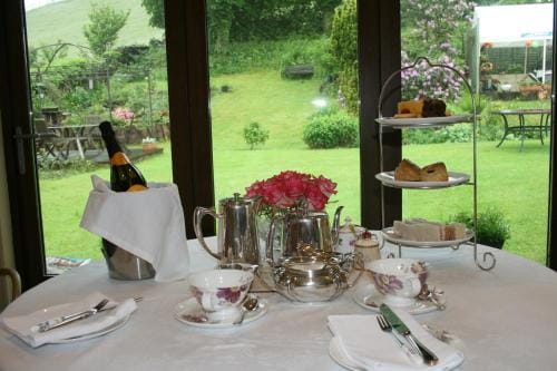 School House Cottage B&B and tea garden Hotel in Hawkshead