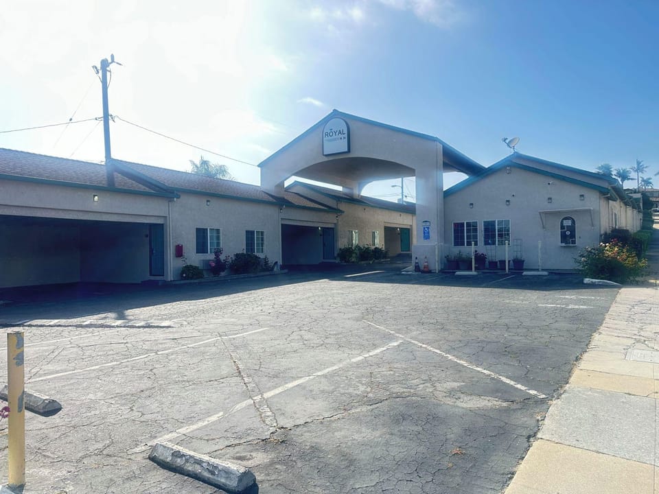 ROYAL INN Hotel in Watsonville