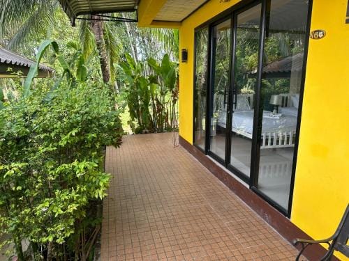 Nankanok Resort Hotel in Krabi Changwat