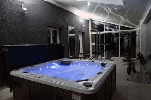 Domaine du Mont Monnet - Chambre d'hotes & Gite Hotel in Auvergne-Rhône-Alpes