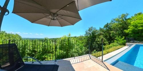 Travers de Pechmeja Lodge in Figeac