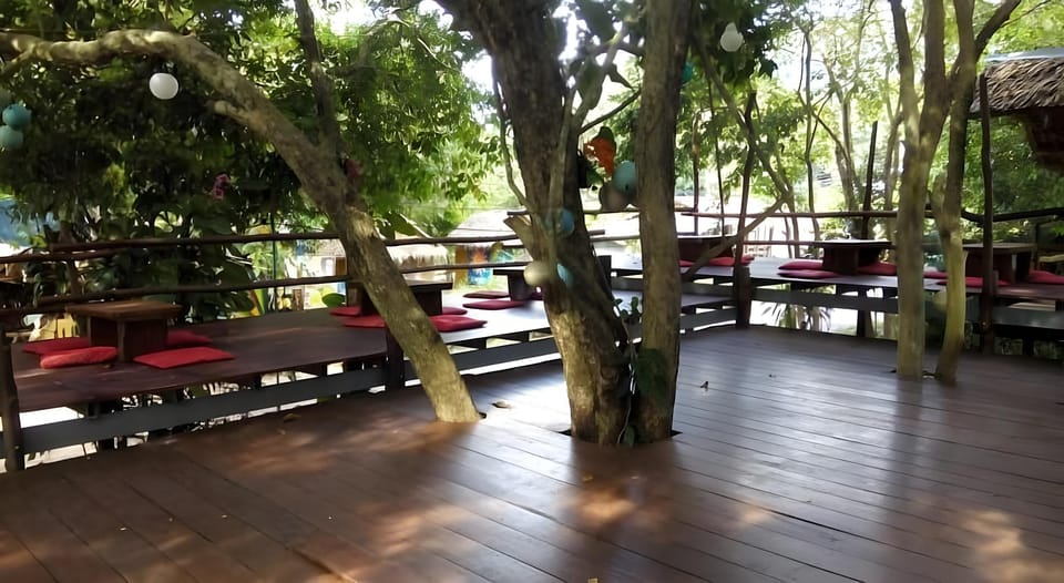 Chill Chill Long Beach Hostel Hostel in Sala Dan