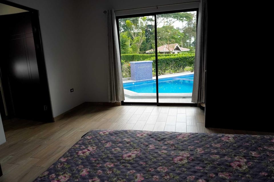 Casa Emunah Hotel in Alajuela Province